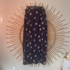 American Eagle floral print maxi skirt szXXL with two slits